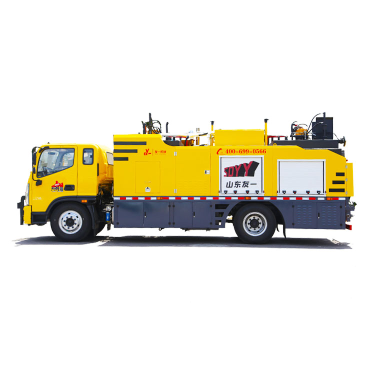 道路綜合養護車